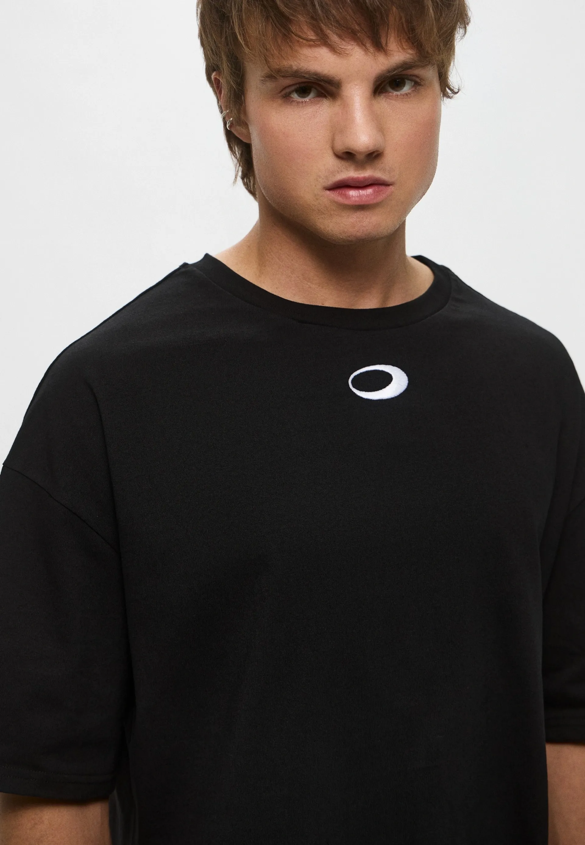 Футболка Distressed Darling