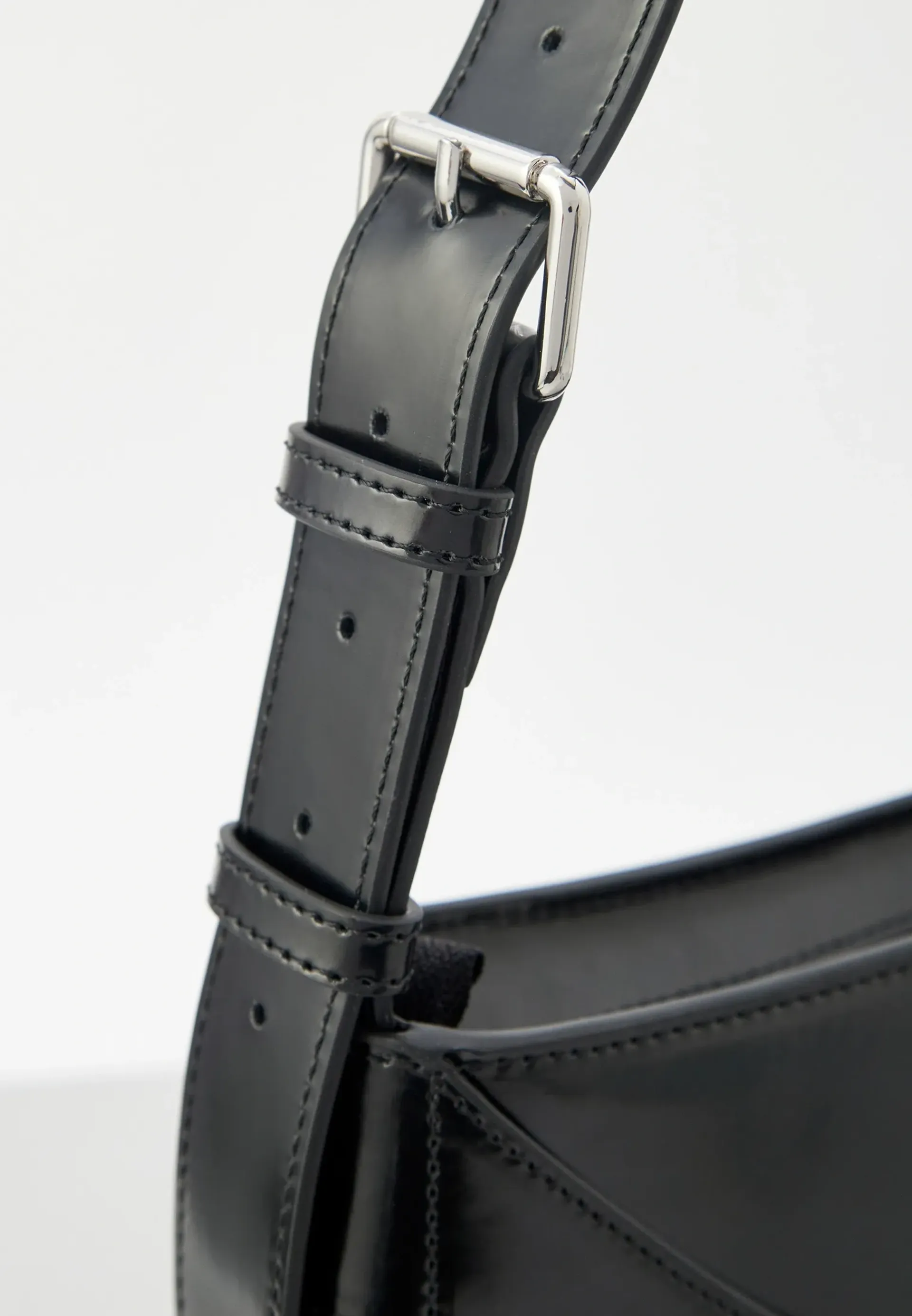 Black Eclipse Medium Bag